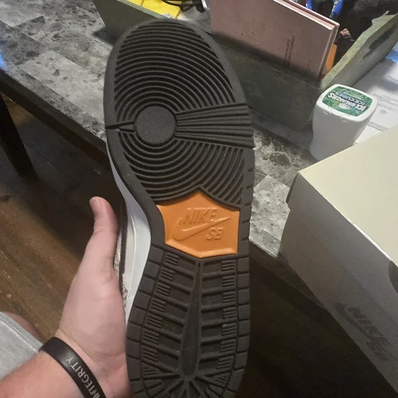 Nike White Shoe Box - Picture 5 of 5